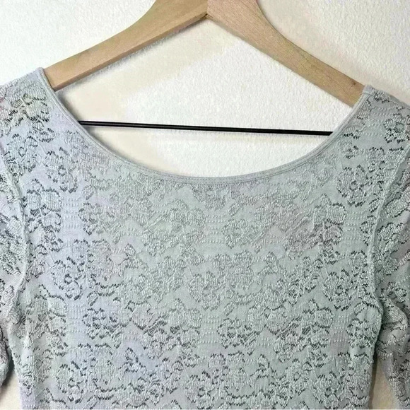 Free People Second Chance Scoop Back Stretch Lace Sheer Blouse Size Small - Picture 7 of 15